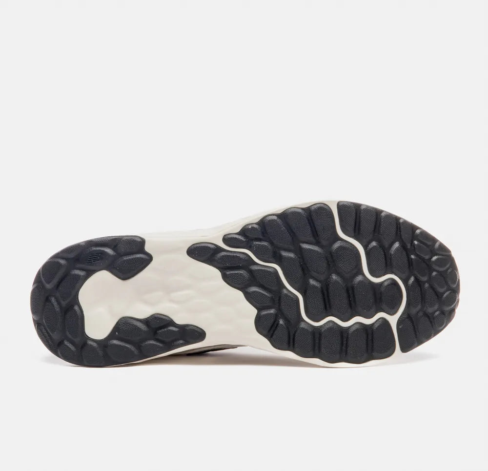 Tênis New Balance Fresh Foam Arishiv4 Masculino