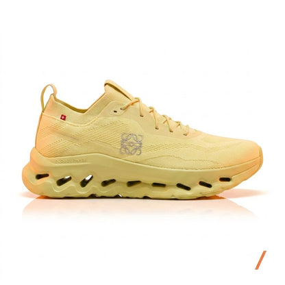 Cloudtilt 2 Loewe