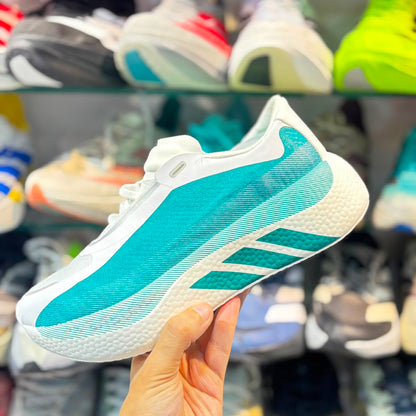 Hyperboost
